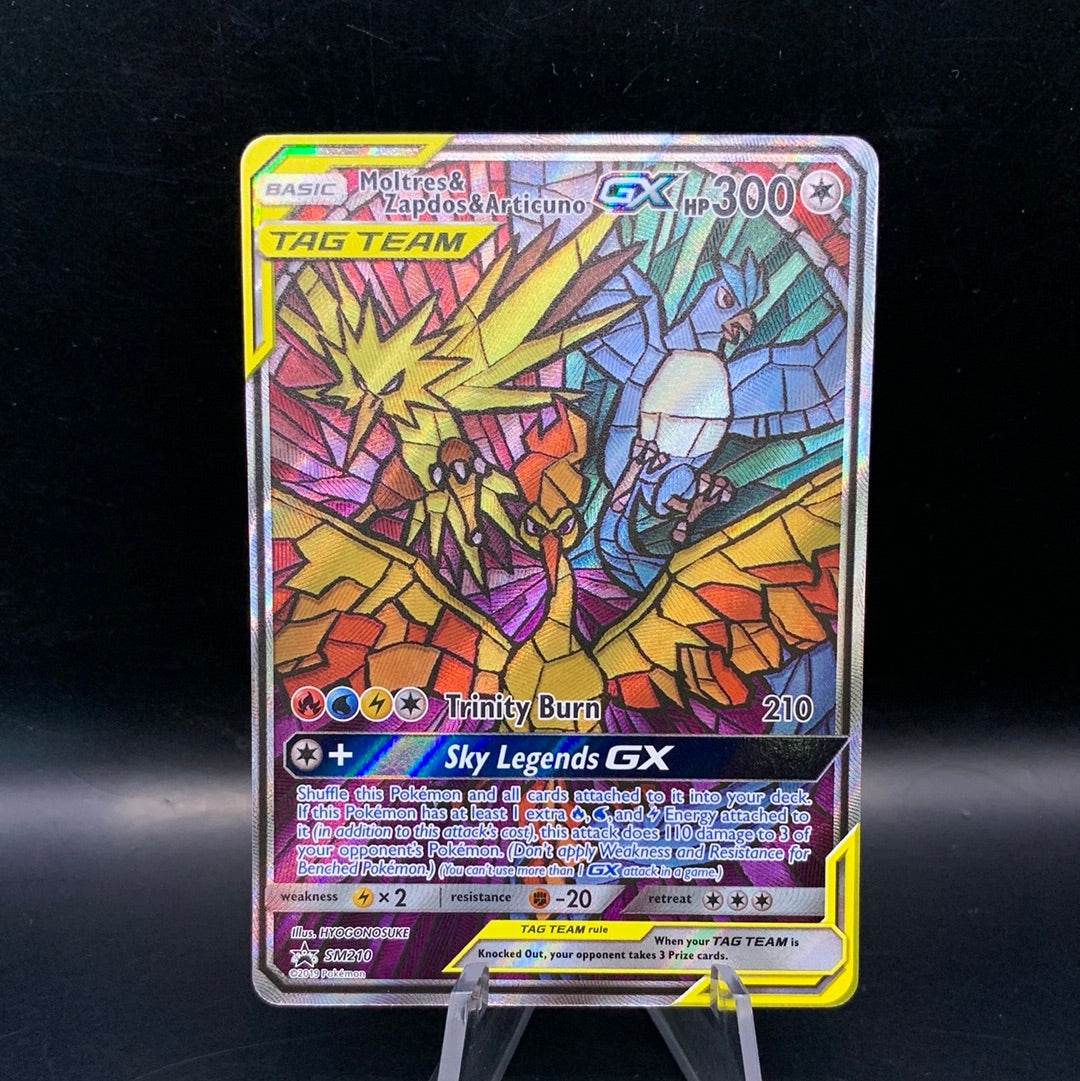 Pokémon TCG: 2019 Moltres & Zapdos &  Articuno SM210 S&M: Promo