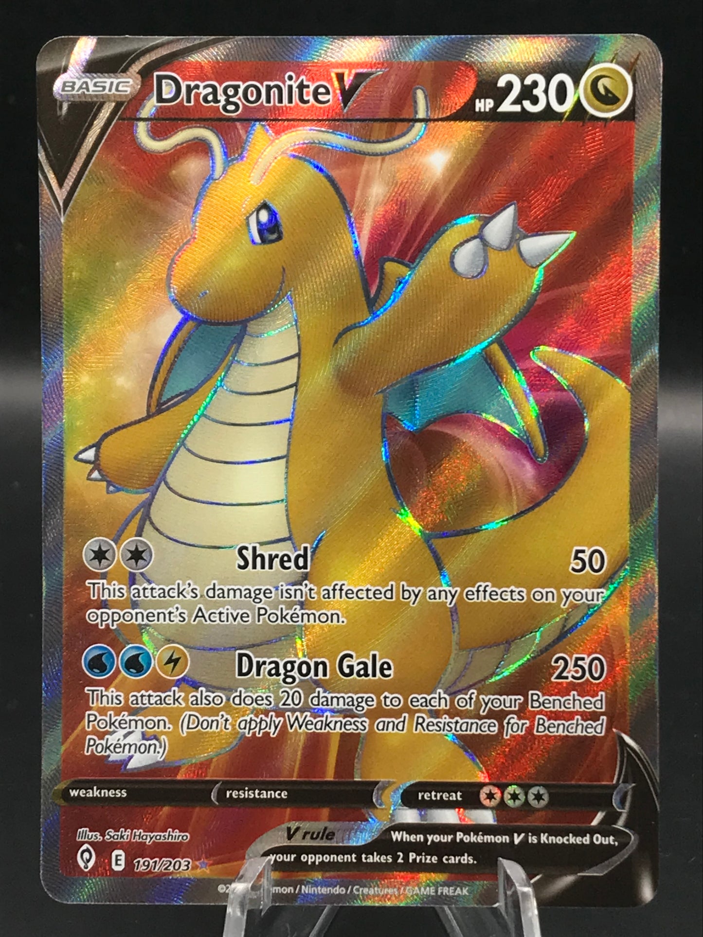 Pokémon TCG 2021 Dragonite V 191/203 Evolving Skies