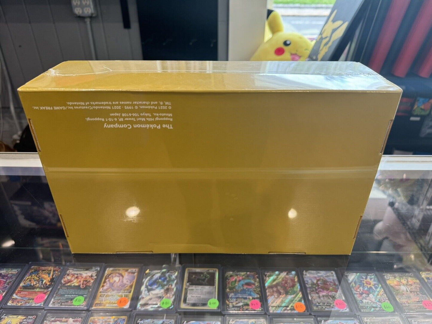 Pokémon TCG: Sword & Shield 25th Anniversary Golden Box Card Game Chinese